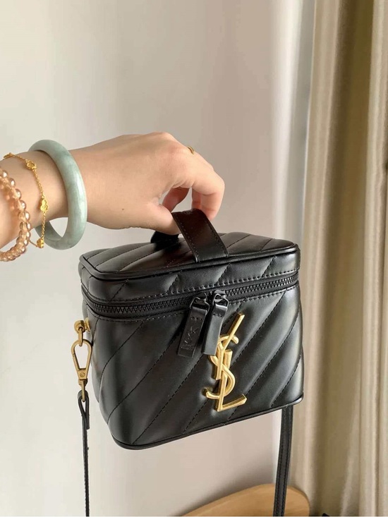 Meet the Posher Handbags - 💕YSL Black Beauty Leather Makeup Box with 2 Chains